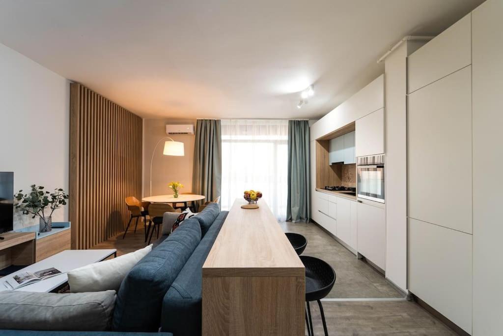 Apartment Vivalia V6, Free Private Parking Temesvár Kültér fotó
